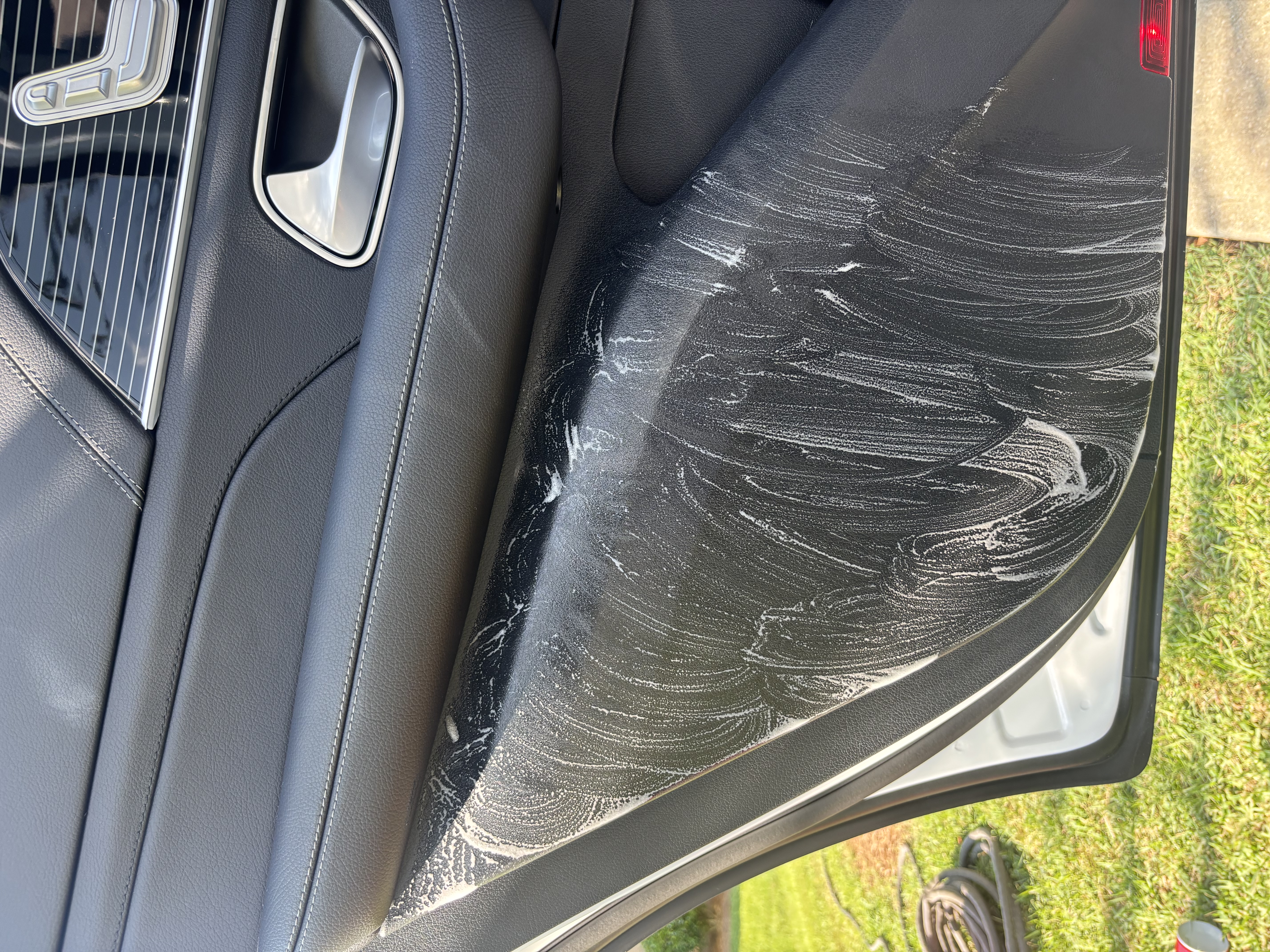 Mercedes panel cleaning